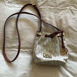 Michael Kors small bucket bag